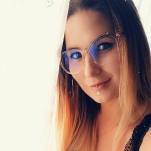 Meet your Posher, Fanny